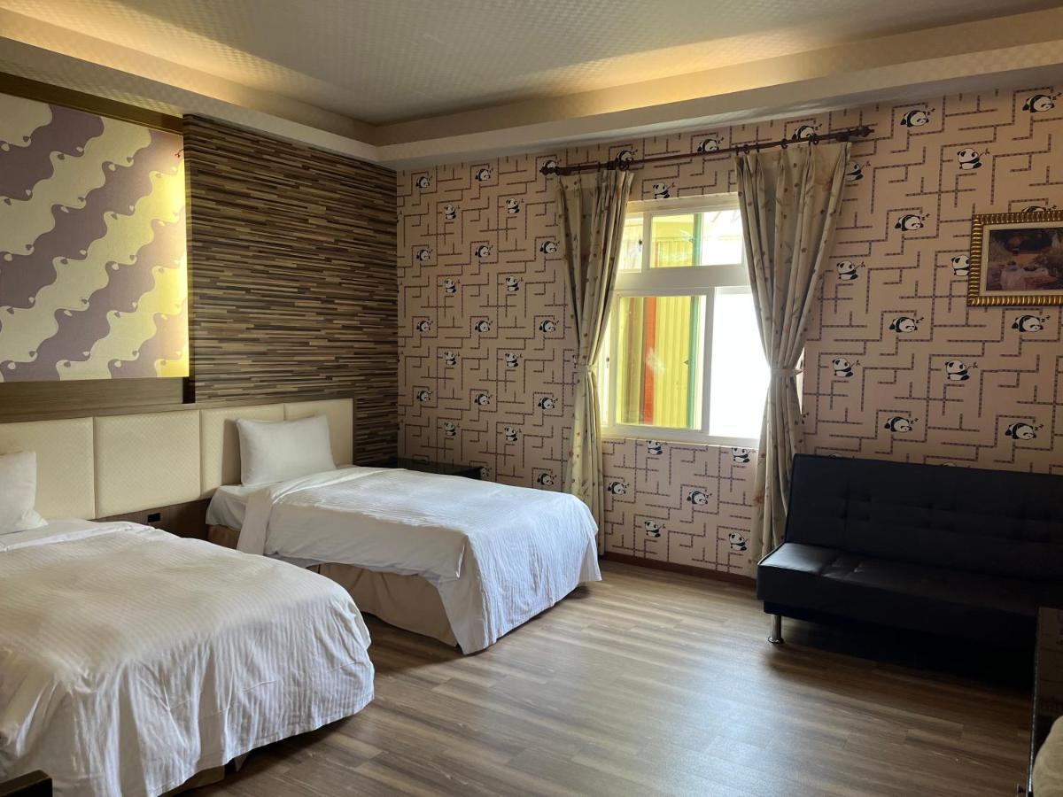 Hua Xiang Motel - Fengshan Kaohsiung Exterior foto