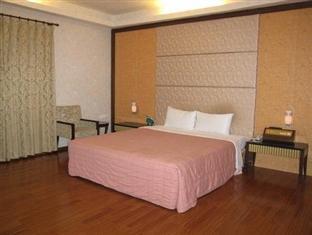 Hua Xiang Motel - Fengshan Kaohsiung Exterior foto