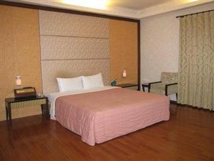 Hua Xiang Motel - Fengshan Kaohsiung Exterior foto